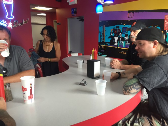 20150822_173416970_iOS